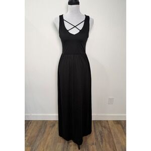 Closet Candy Women's Black Maxi Dress With Criss Cross Front. Size Small‎